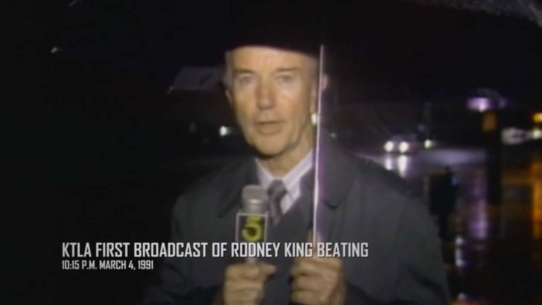  foto
        peridista con paraguas